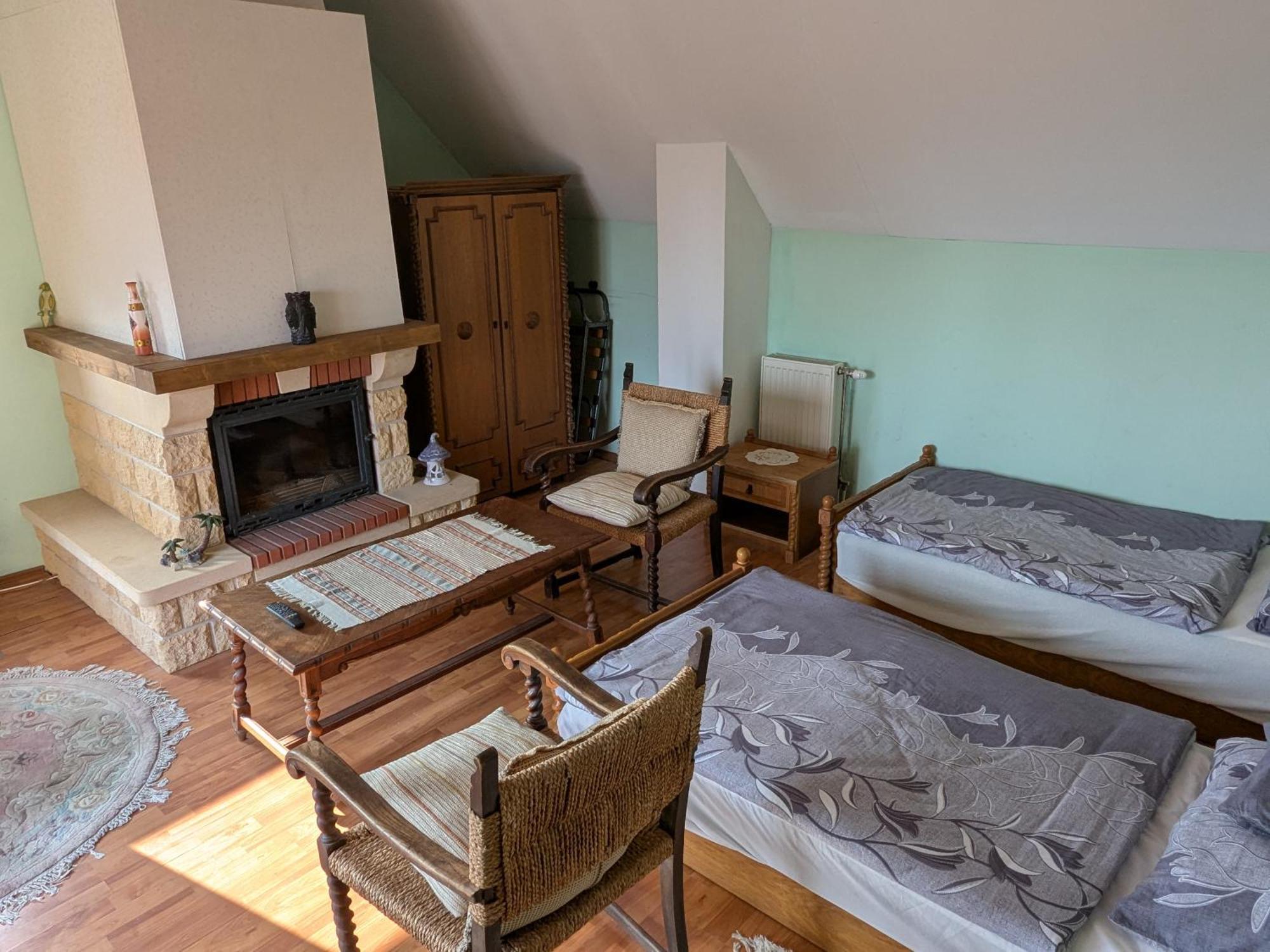 Appartement Valéria à Budakalász Chambre photo